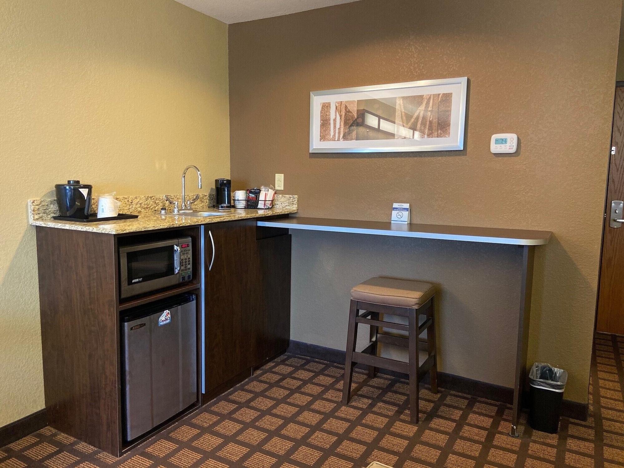 Microtel Inn & Suites Kenedy Exterior foto