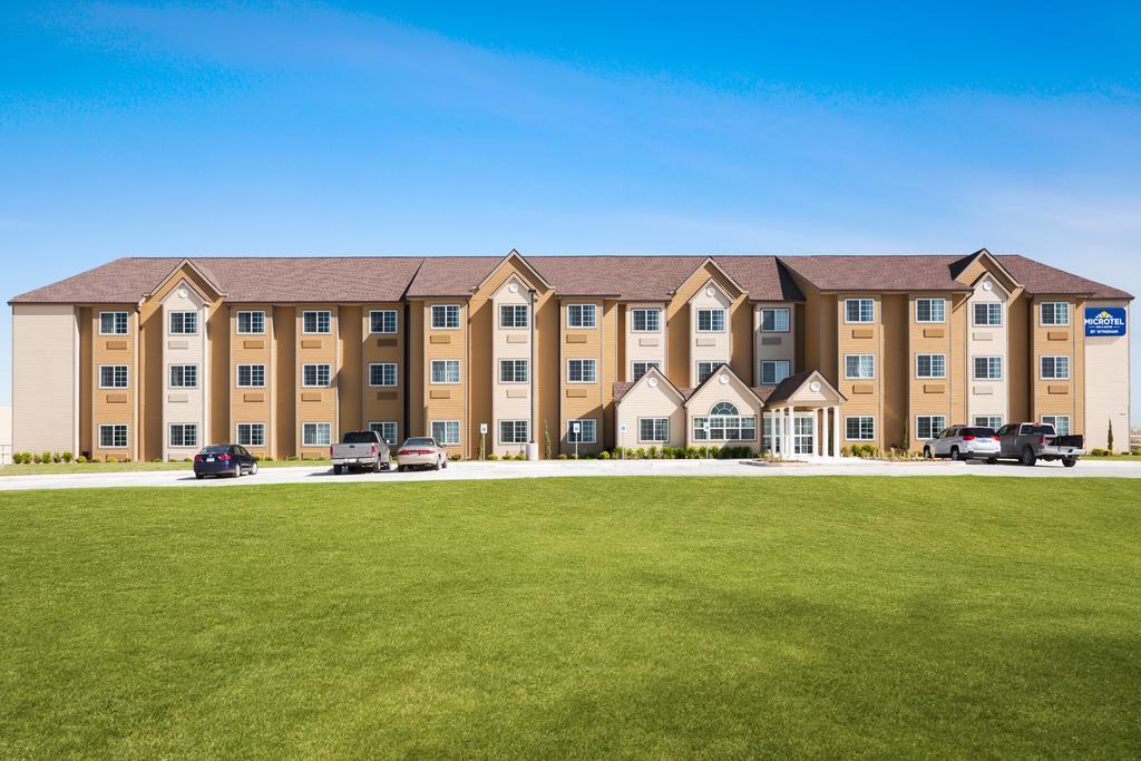 Microtel Inn & Suites Kenedy Exterior foto