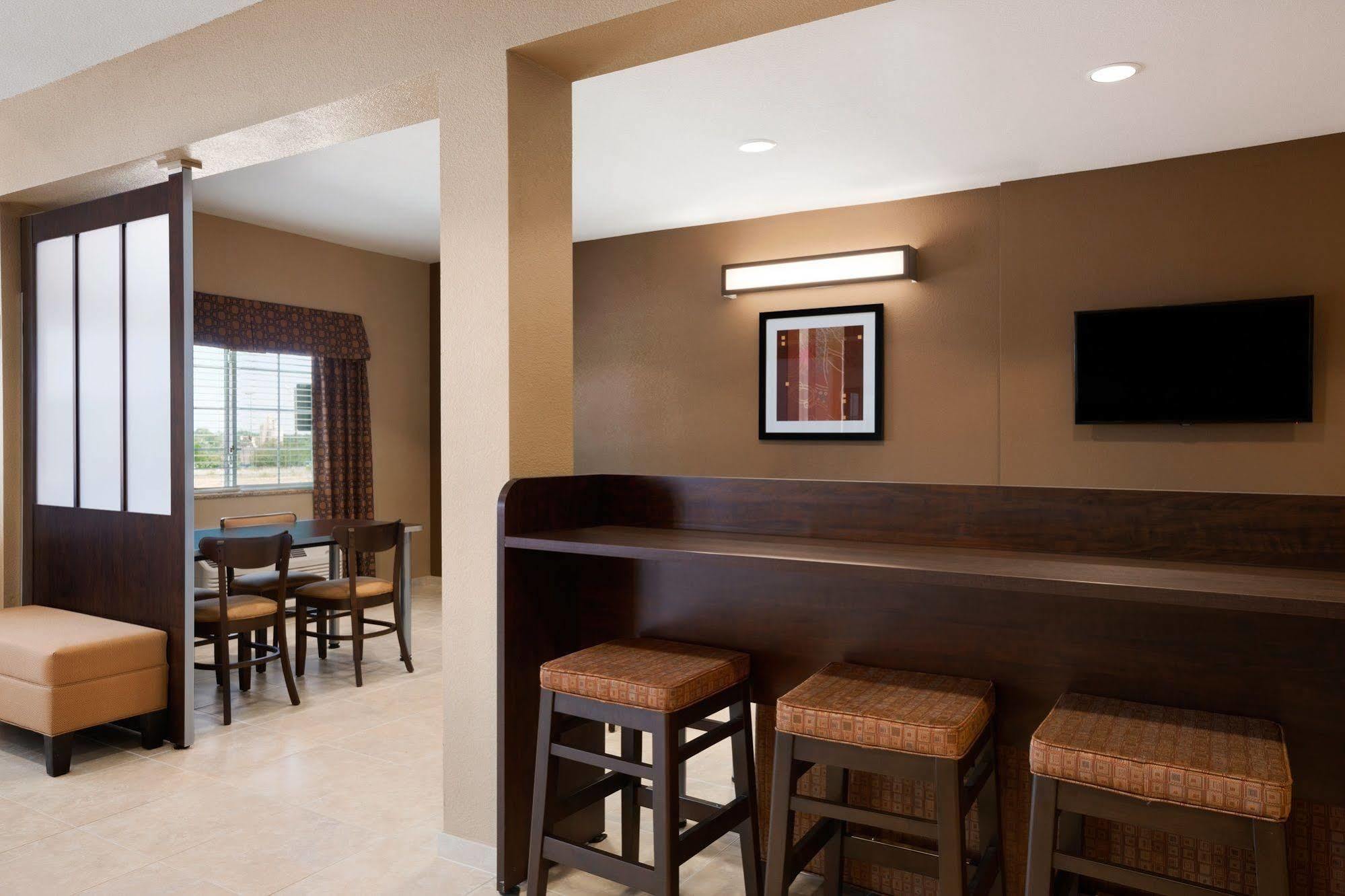 Microtel Inn & Suites Kenedy Exterior foto
